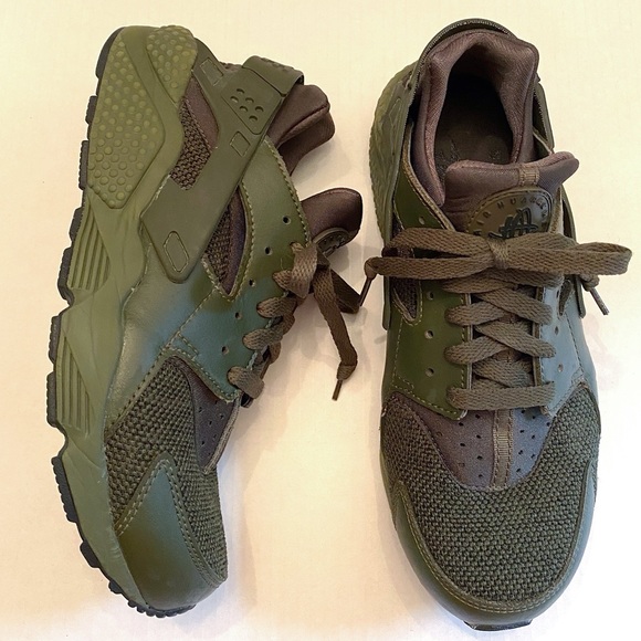 Nike Other - Nike Air Huarache In Cargo Khaki Men’s Size 8 EUC